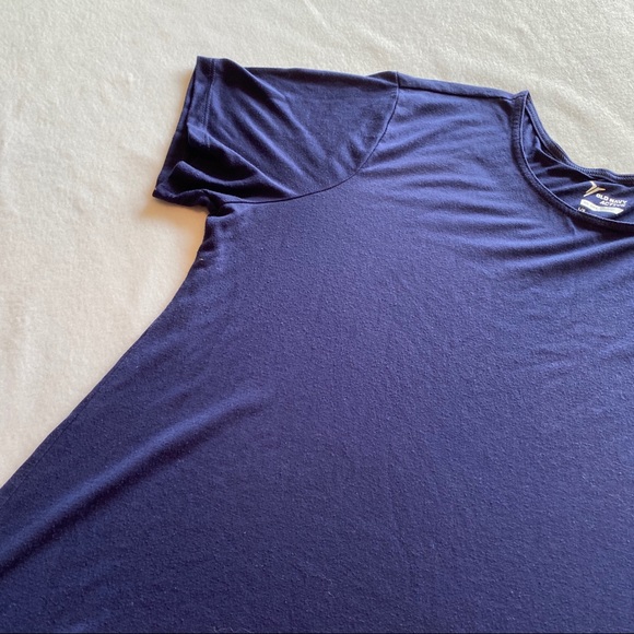 Athletic Top with Tie - Picture 4 of 6